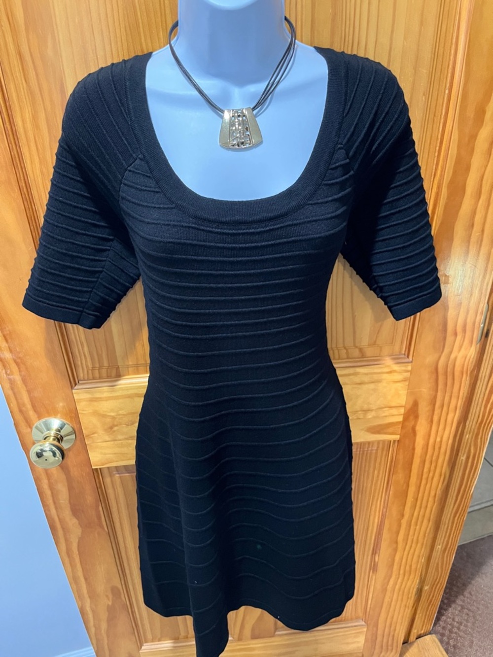 Takara Black Ribbed Scoop-Neck Midi Dress - Picture 2 of 8